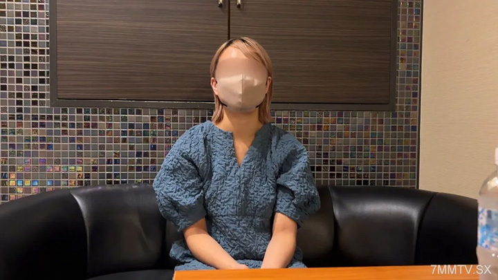 fc2-ppv-4751433-大乳房美髮師已有22歲。“等等，這是不可能的！不！”她對過去釋放過去的樂趣感到困惑，但被巨大的推力和暨所刺傷